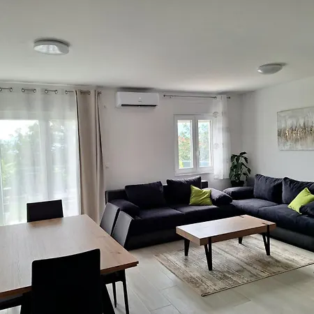 Apartment Tanya Rijeka Exterior photo